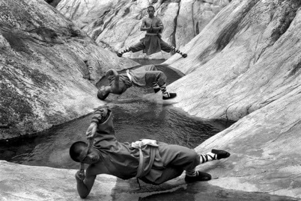 Shaolin monks training