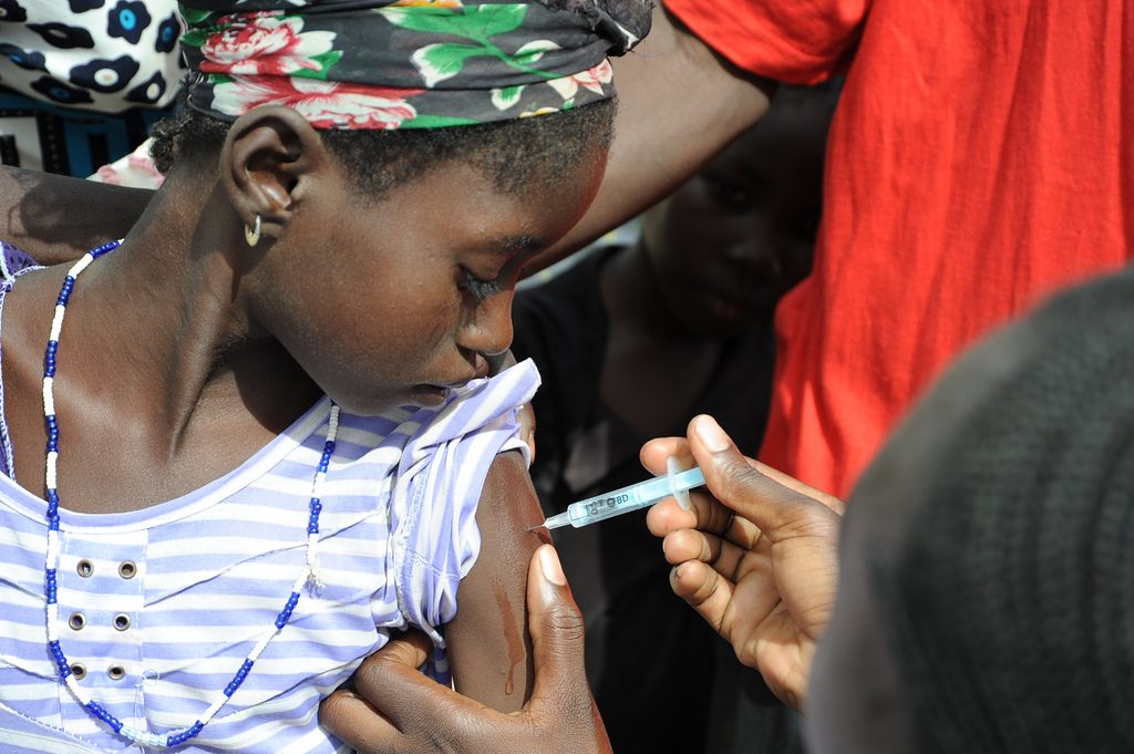 Young girl receives MenAfriVac shot in Burkina Faso