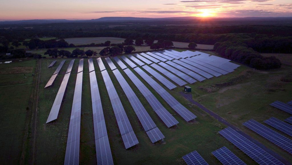 Solar farm renewable energy in the UK