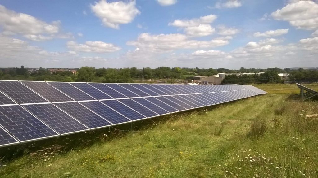 Solar panels to power electric trains in the UK