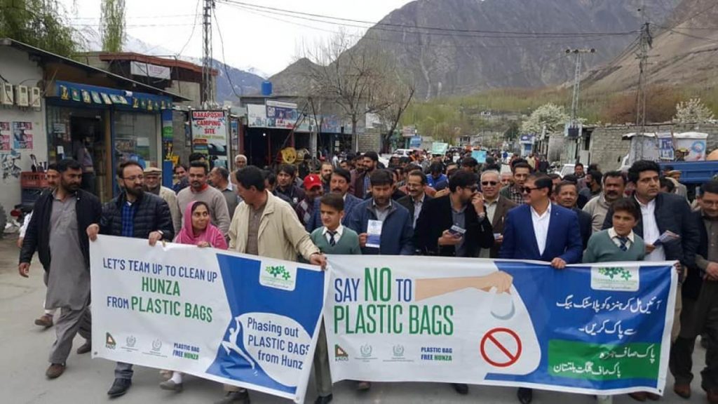 Pakistan plastic bag bans expanding nationwide with big fines