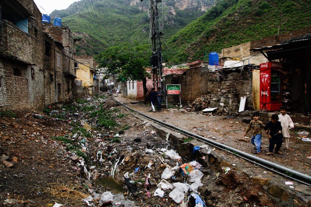 Pakistan plastic bag bans expanding nationwide with big fines