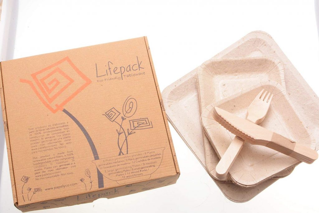 Plates and cutlery made by Lifepack