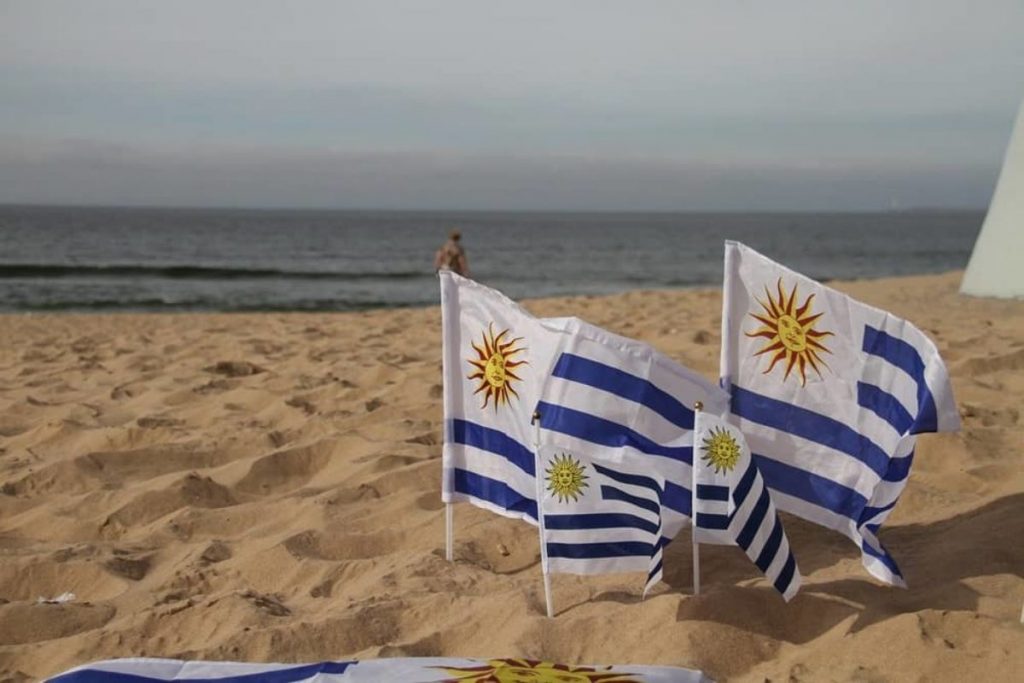 'The Plasticoin project' In Uruguay Trades Plastic Waste For Virtual Money
