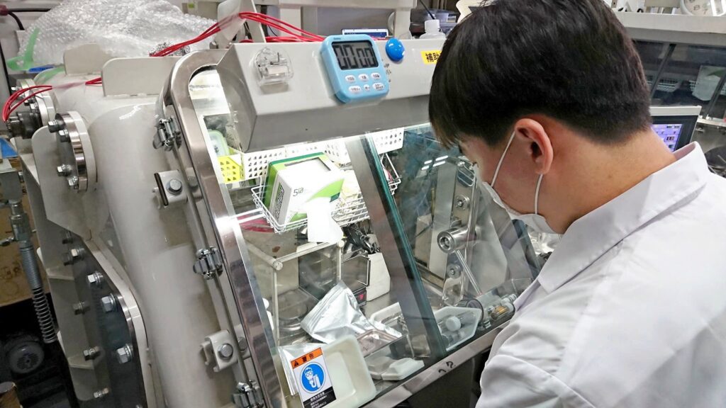 Toyota's Fluoride-Ion Solid-State Battery Could Deliver Range of 1,000 km