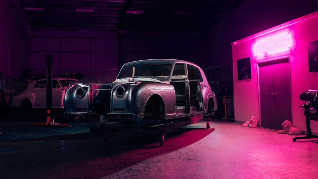 1961 Rolls-Royce Phantom Is The Most Stunning EV Conversion Ever