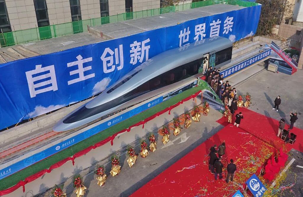 620 km/h HTS Maglev Train Prototype Debuts In China