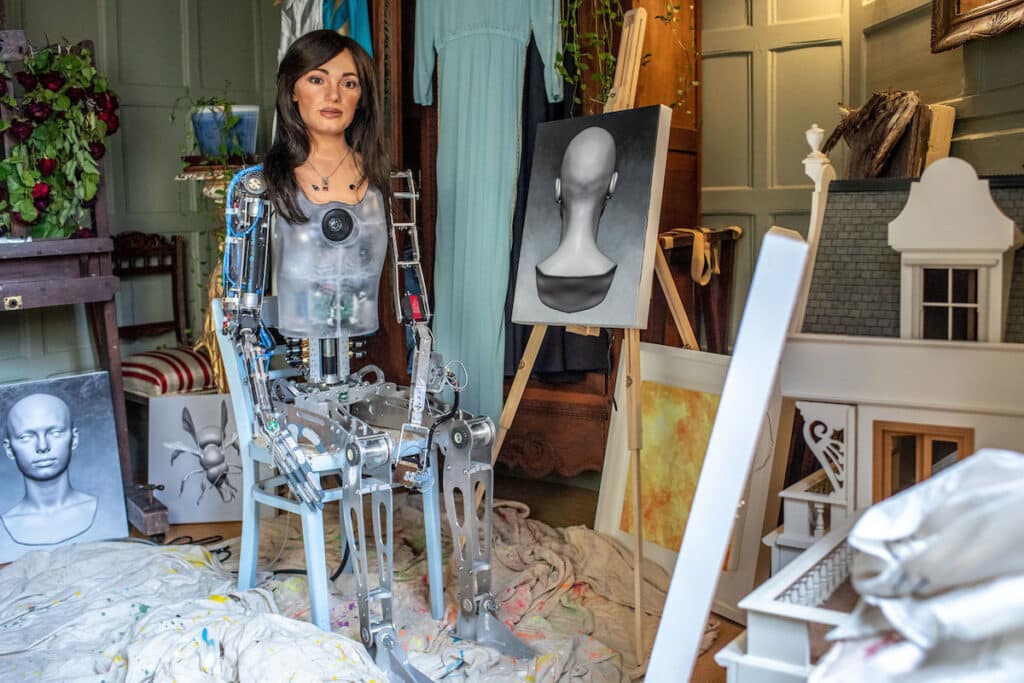 World’s First Robot Artist To Exhibit Self-Portraits This Summer