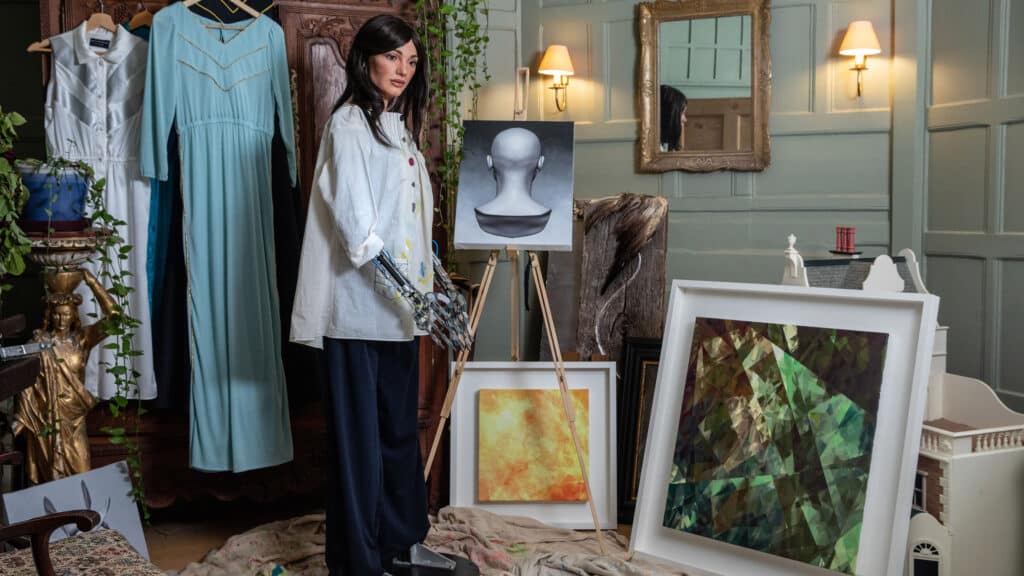 World’s First Robot Artist To Exhibit Self-Portraits This Summer