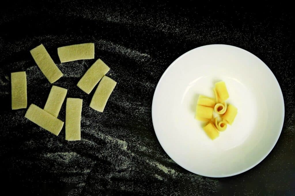 ‘Efficient’ Pasta Transforms From Flat To 3D-Shaped When Cooked