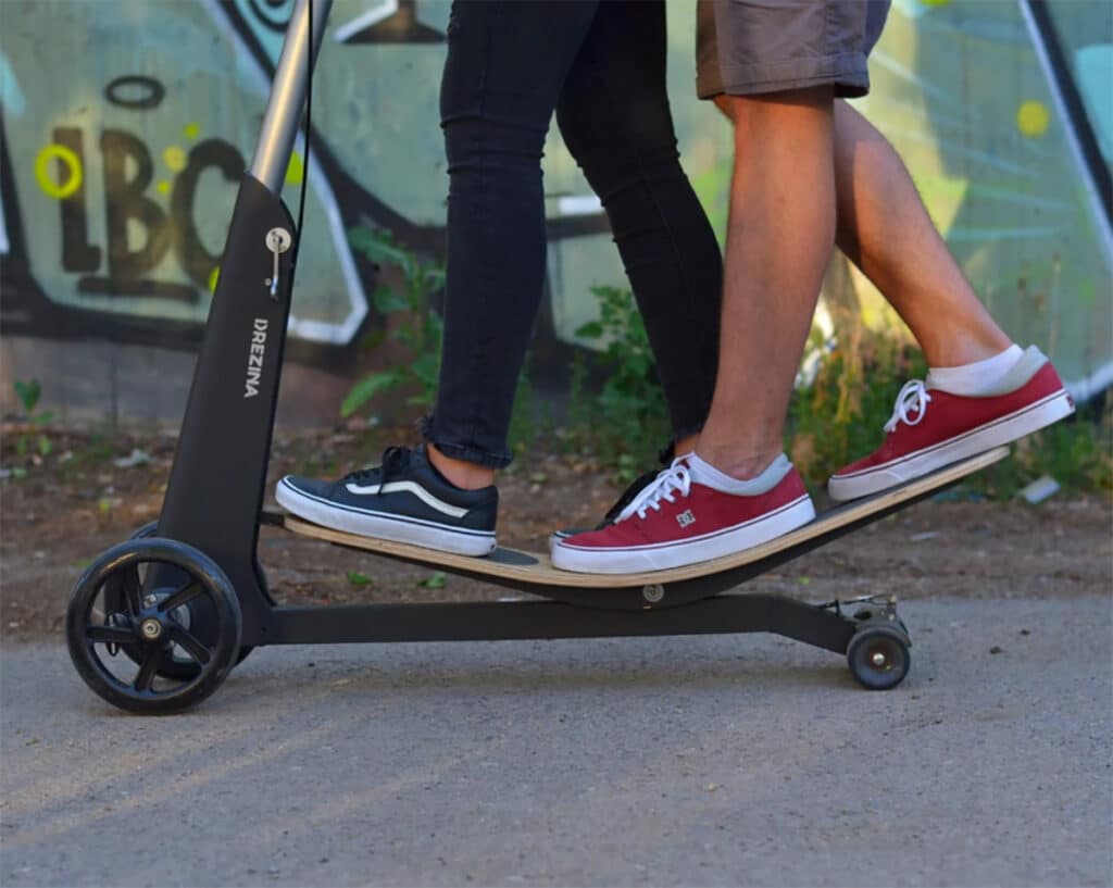 Innovative Urban Mobility With More Than Two Wheels