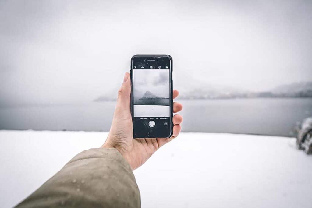 Genius Graphene Foam Prevents Mobile Batteries from Overheating
