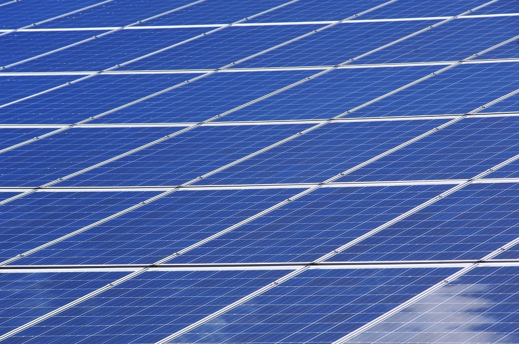 What Are The Advantages And Disadvantages of Using Solar Energy?