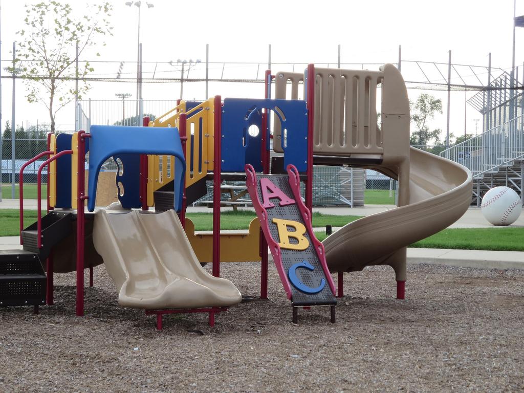 "Tredges" planted around school playgrounds can protect children from airborne pollutants caused by traffic.