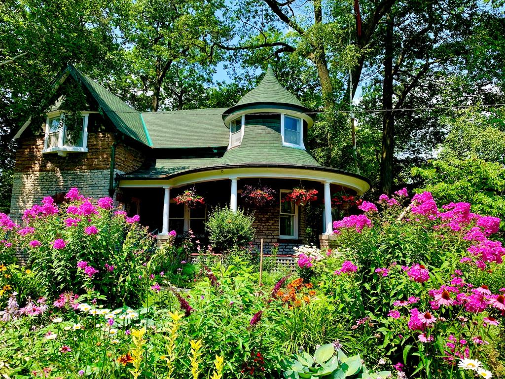 The Ballad of Spring Gardening, Biodiversity, and Eco Mindfulness