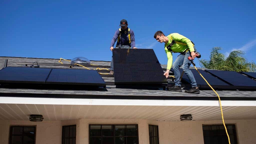 The Future of Home Energy: A Guide to Solar for Homeowners