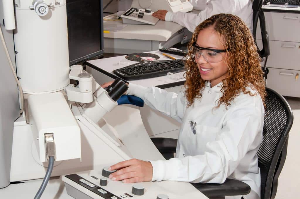 lab researcher