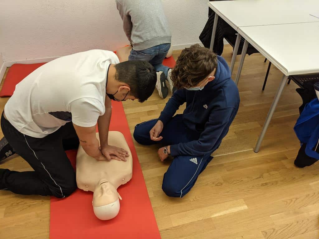 CPR certification training course
