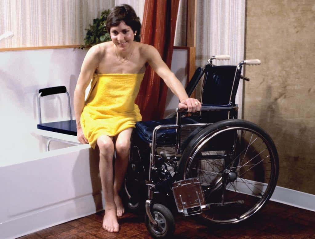 bathroom handicap accessibility
