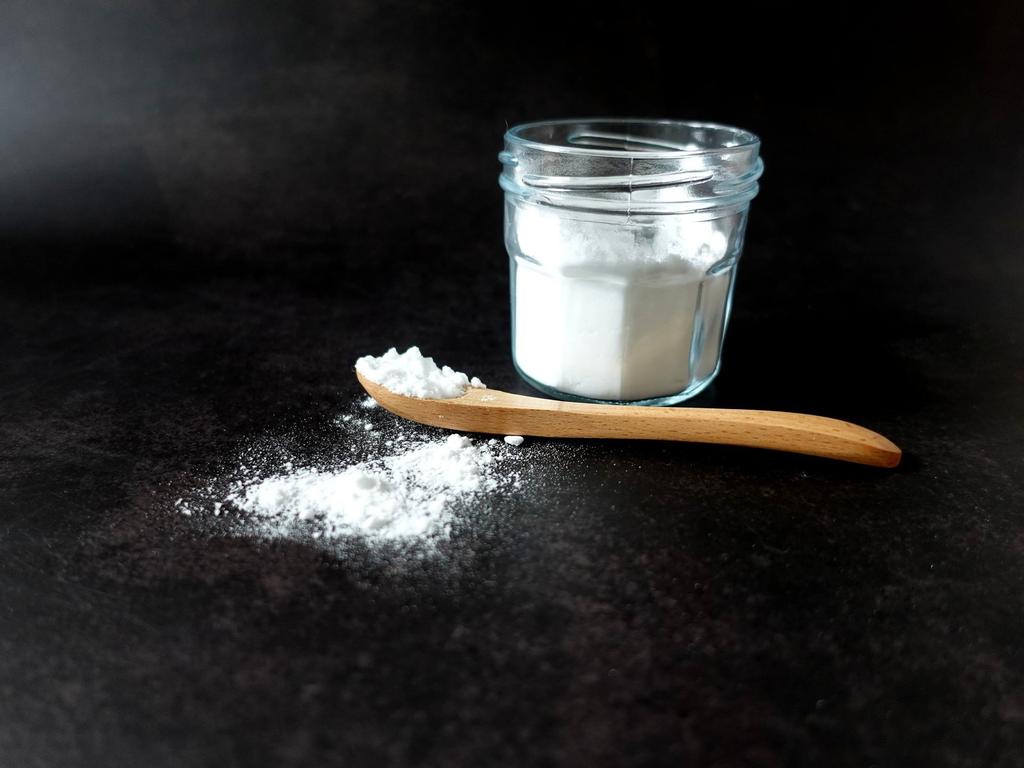 7 Reasons to Drink a Teaspoonful of Baking Soda