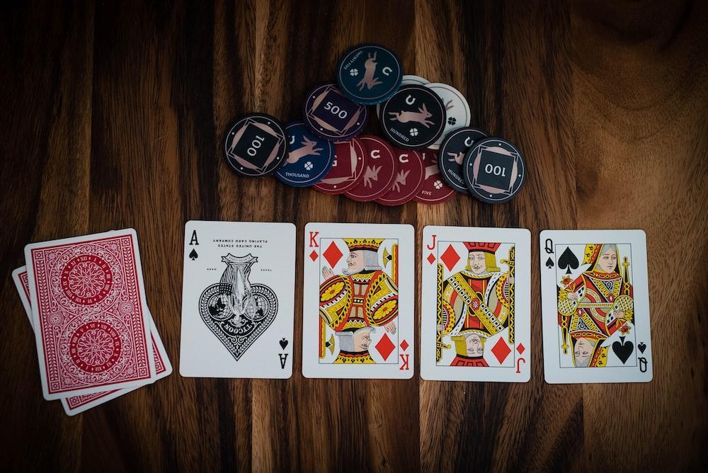 Poker table with 4 cards