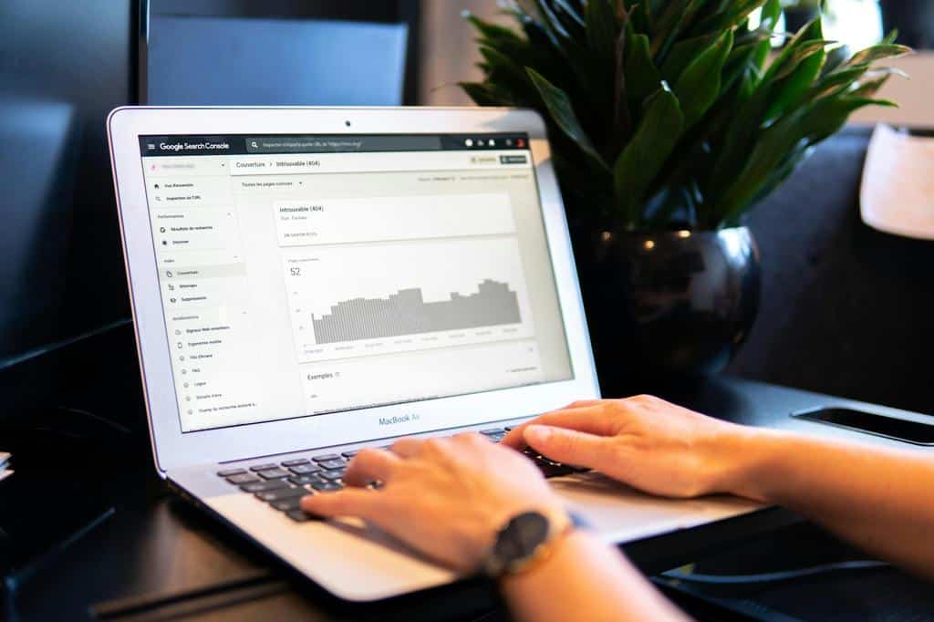 laptop displaying google search console