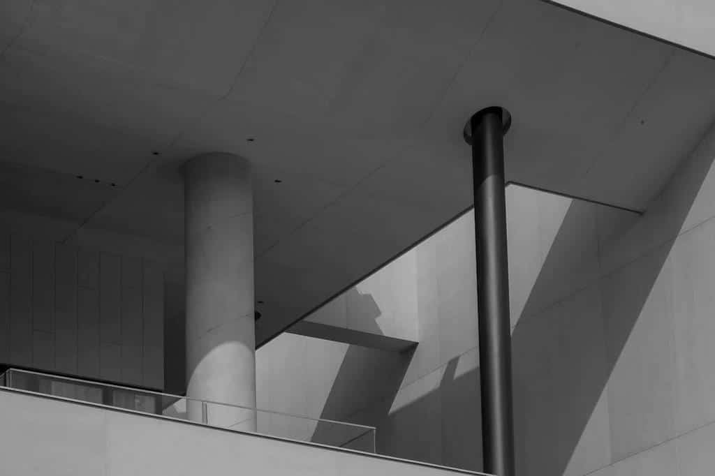 Progress in self-healing concrete solutions plays a pivotal role in fortifying the structural stability of contemporary buildings.