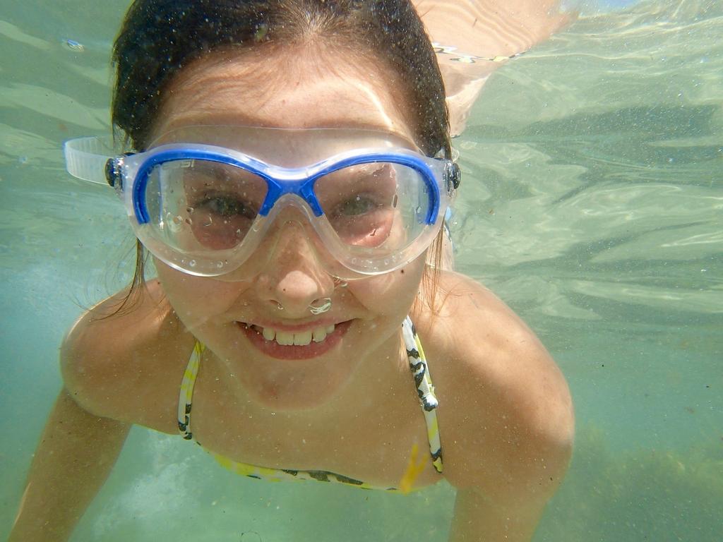 As explained by experts from GogglesNMore, prescription goggles contribute significantly to safety by allowing users to judge distances accurately, avoid hazards, and stay aware of their surroundings.
