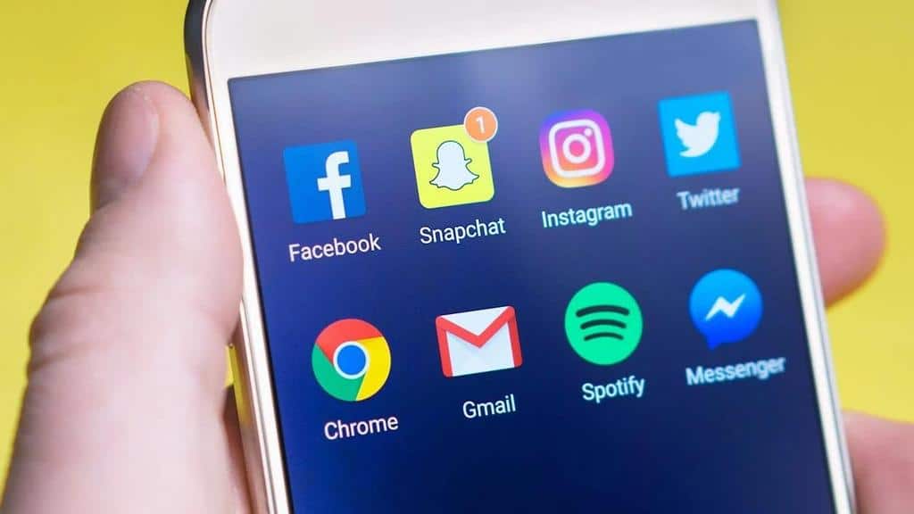 Marketing experts can assist by implementing targeted marketing for law firms, allowing them to reach the right audience and foster stronger relationships with both potential and current clients.
