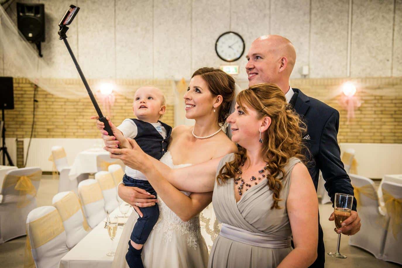 The Modern Wedding Album: A Guide to QR Code Guest Photo Sharing